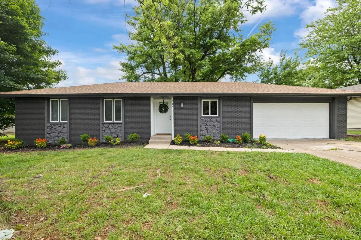 4959 S Mccann Avenue, Springfield, MO 65804 - #1