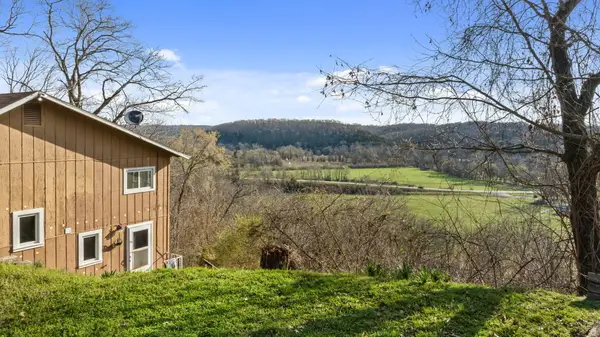 300 Summit Lane, Noel, MO 64854