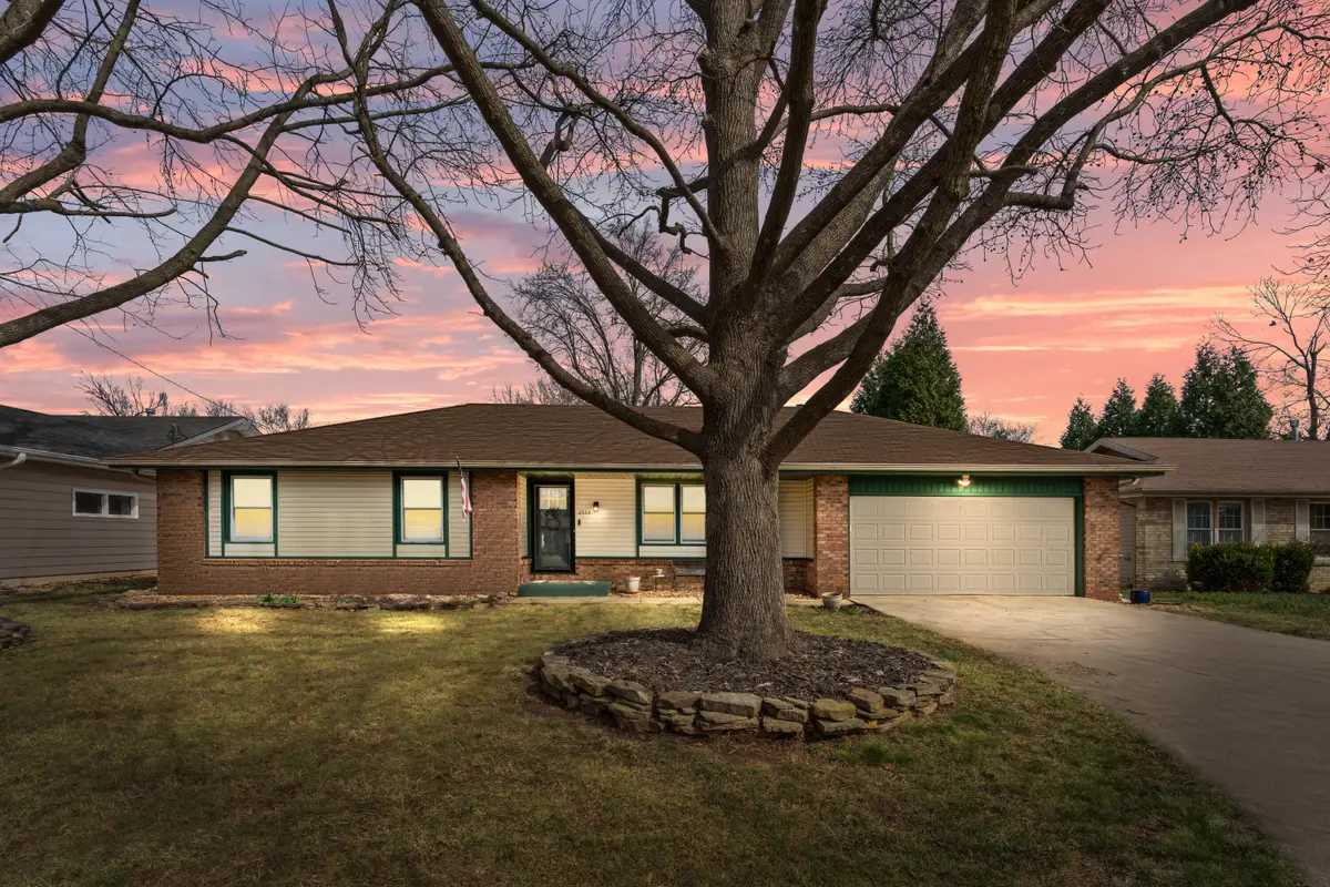 2528 S Weller Avenue, Springfield, MO 65804 - #1