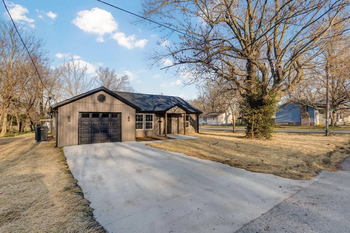 703 S Adams Avenue, Aurora, MO 65605 - #1