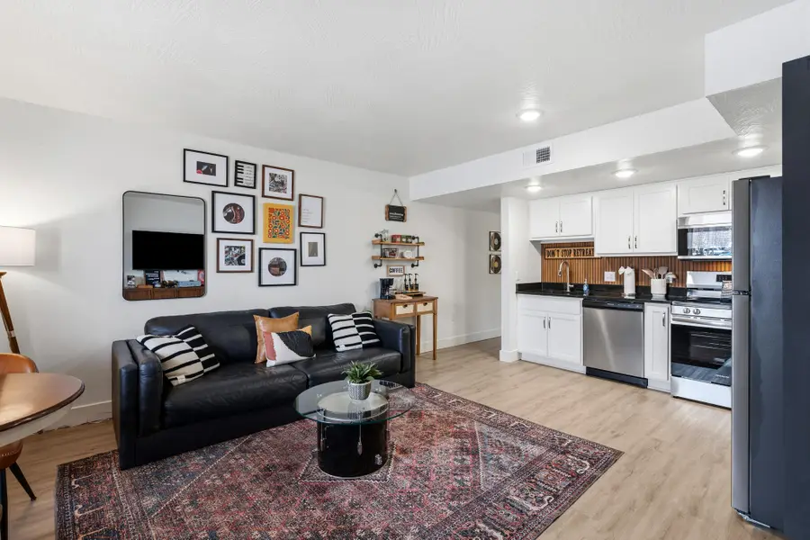 403 Veterans Boulevard #15, Branson, MO 65616 - #2