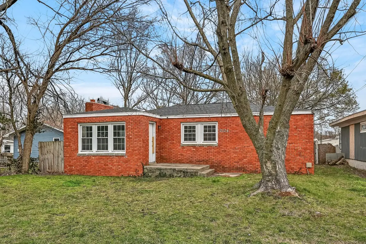 2124 N Kansas Expressway, Springfield, MO 65803 - #1