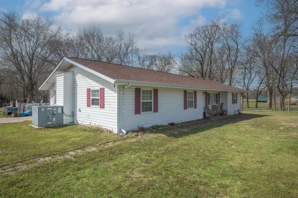 9853 County Road 118, Carthage, MO 64836