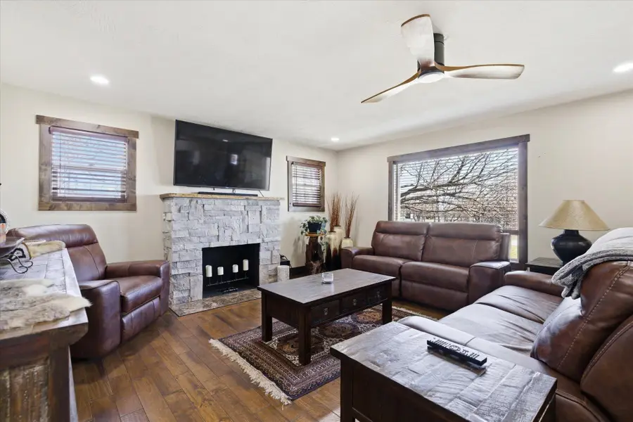 2015 S Farm Road 107, Springfield, MO 65802 - #3