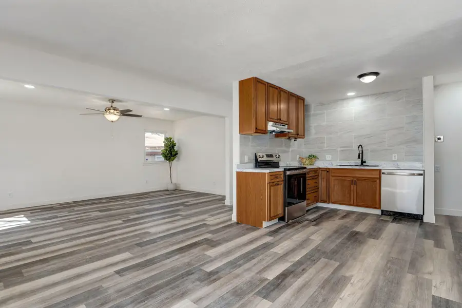 1017 E Mcclernon Street, Springfield, MO 65803 - #3