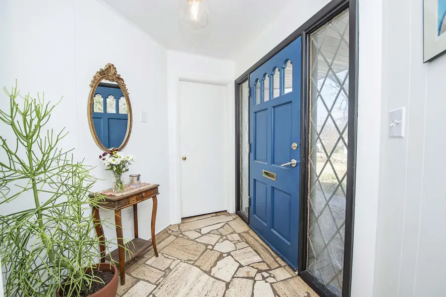 516 S Weller Avenue, Springfield, MO 65802 - #2