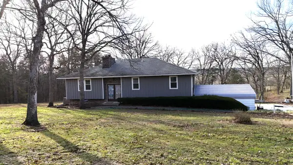 23042 Indian Lane, Hermitage, MO 65668