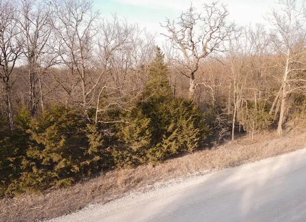 000 County Road 363, Urbana, MO 65767