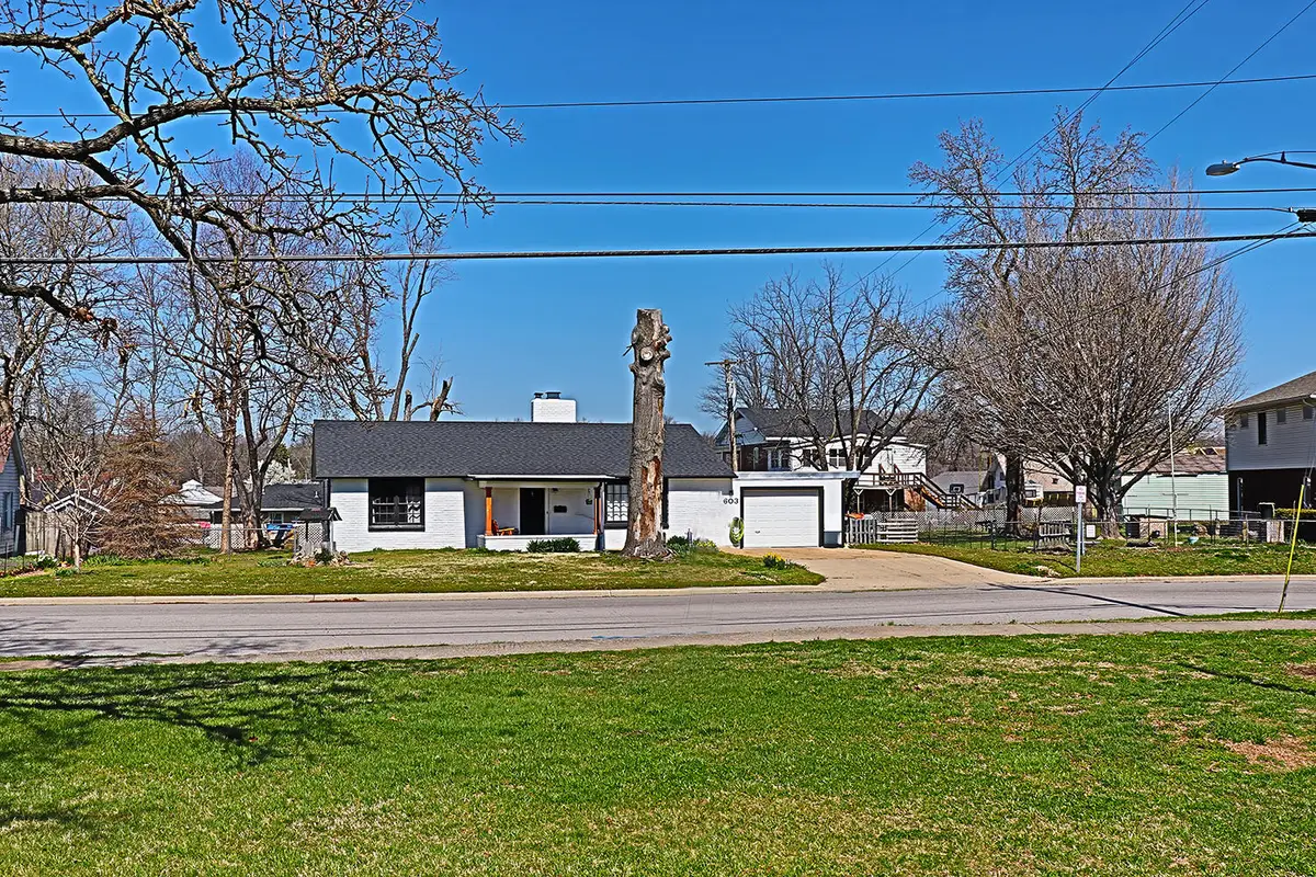 603 W Jackson Street, Bolivar, MO 65613 - #1