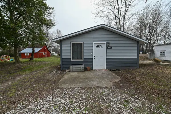 509 High Street, Golden City, MO 64748