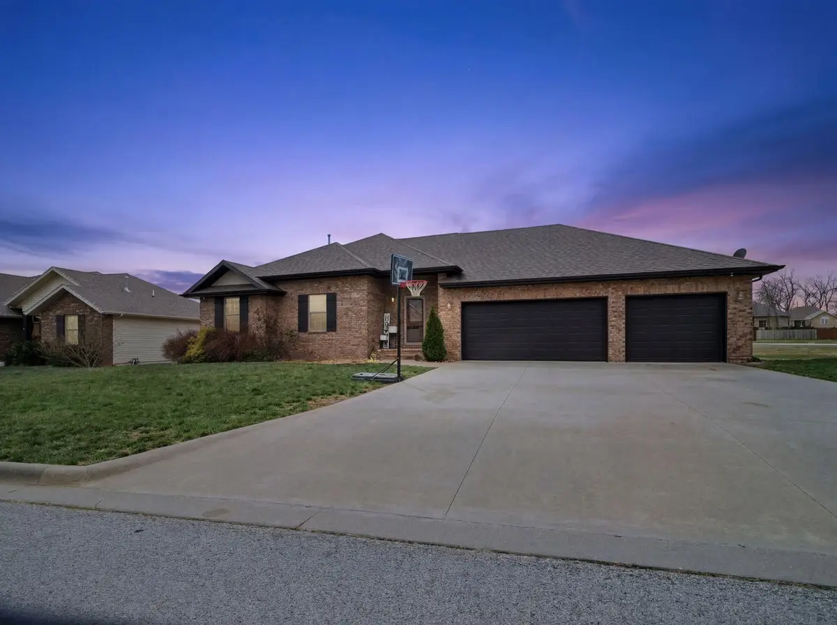 2570 E Keystone Drive, Republic, MO 65738 - #1