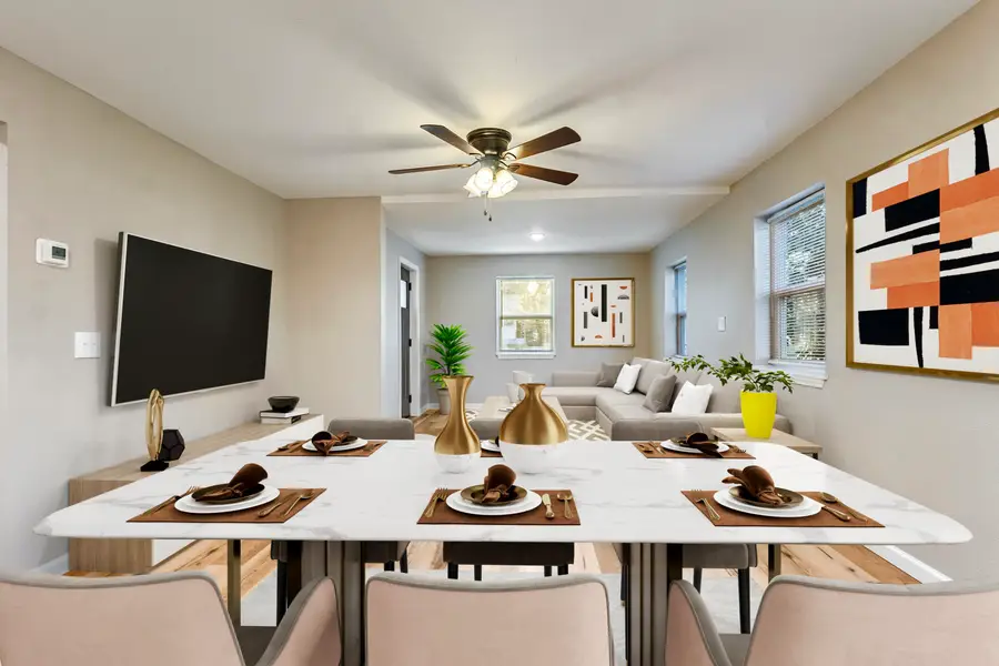 533 S Lincoln Avenue, Aurora, MO 65605 - #3