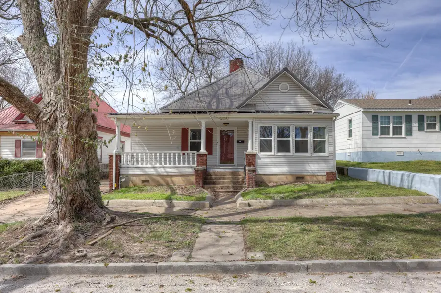 530 N Joplin Avenue, Joplin, MO 64801 - #2