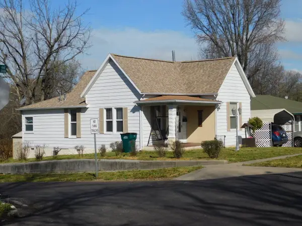 300 N Lincoln Avenue, Monett, MO 65708