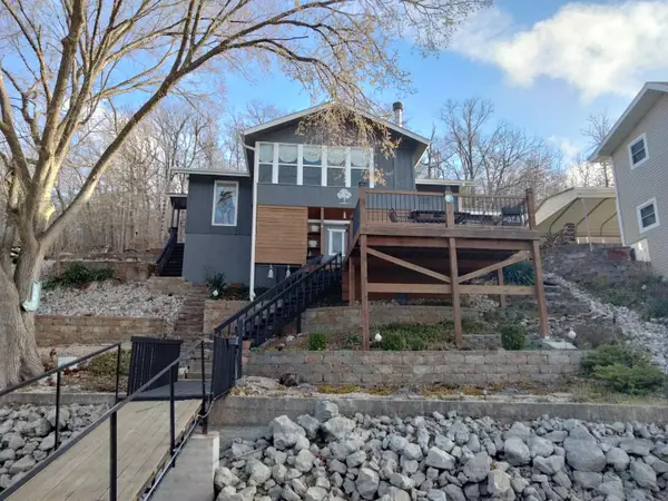 1098 Jupiter Road, Camdenton, MO 65020