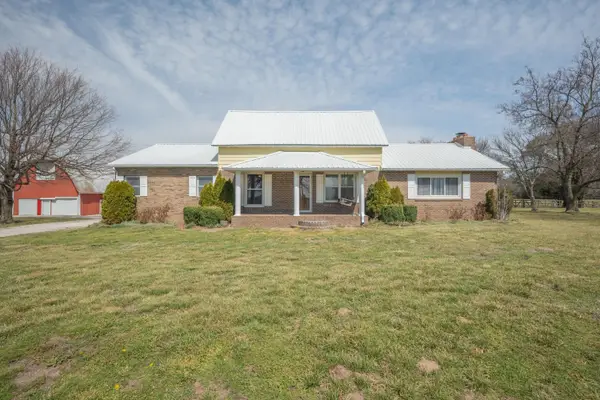 8496 Lawrence 2230, Monett, MO 65708