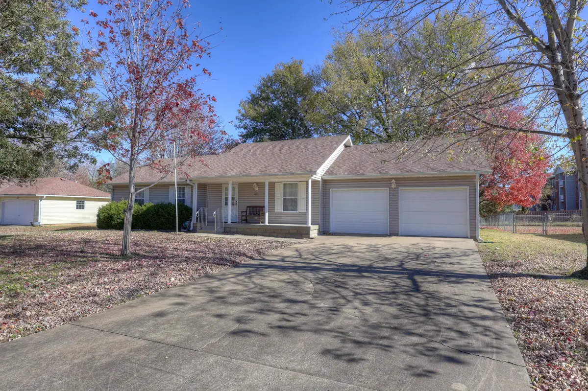 1411 Gold Stream Drive, Webb City, MO 64870 - #1