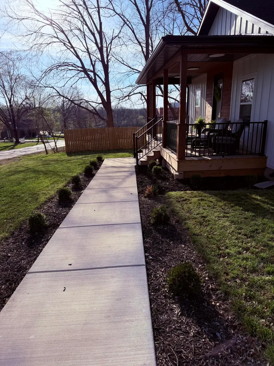 205 S 3rd Avenue, Ozark, MO 65721 - #3