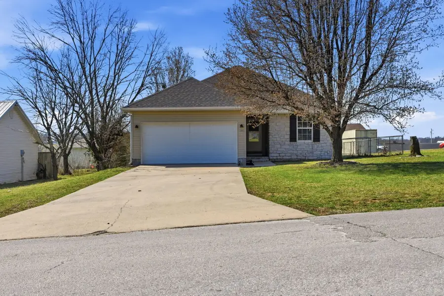 1780 E Division Street, Bolivar, MO 65613 - #3