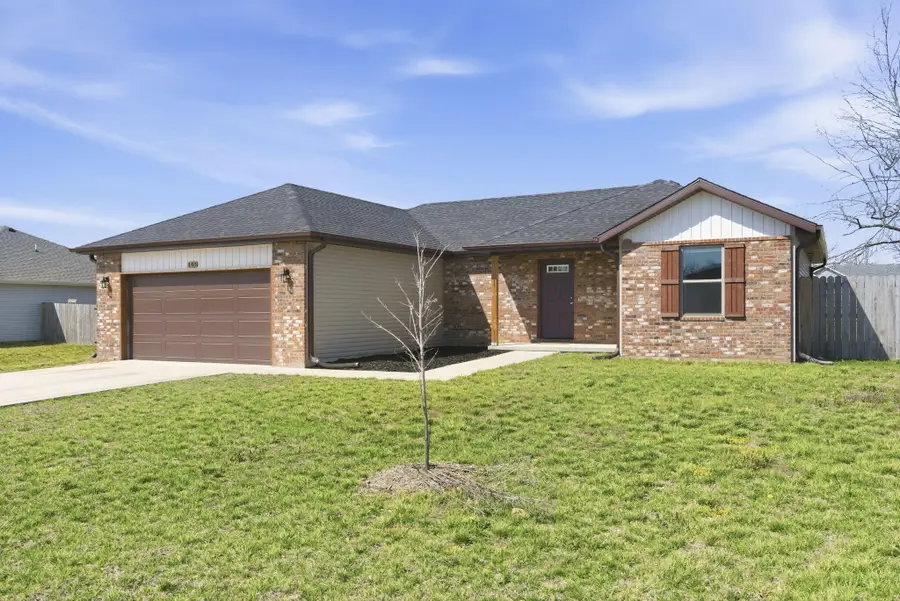 105 E Rosalie Street, Strafford, MO 65757 - #2