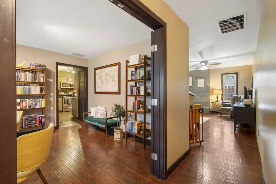 1811 E Vincent Drive, Springfield, MO 65804 - #3