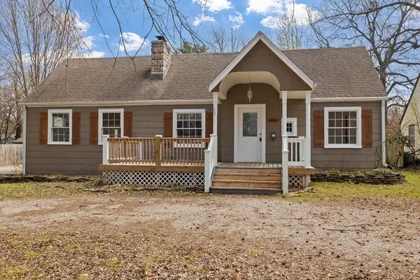 1844 S Dollison Avenue, Springfield, MO 65807