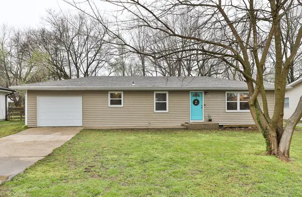 1111 S Martin Avenue, Bolivar, MO 65613