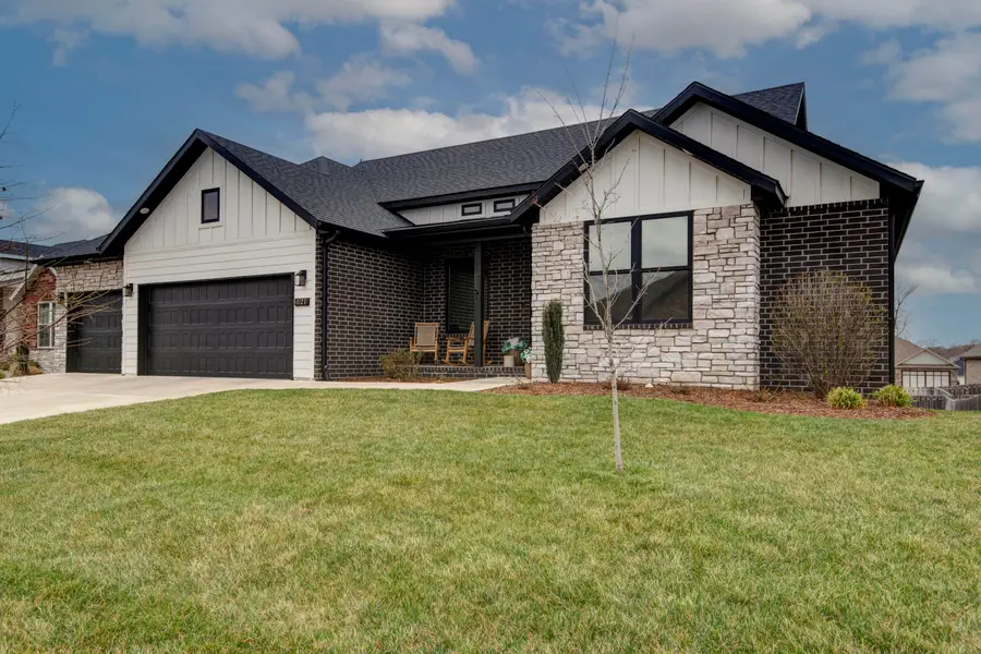 521 N Kilkenny Way, Nixa, MO 65714 - #2