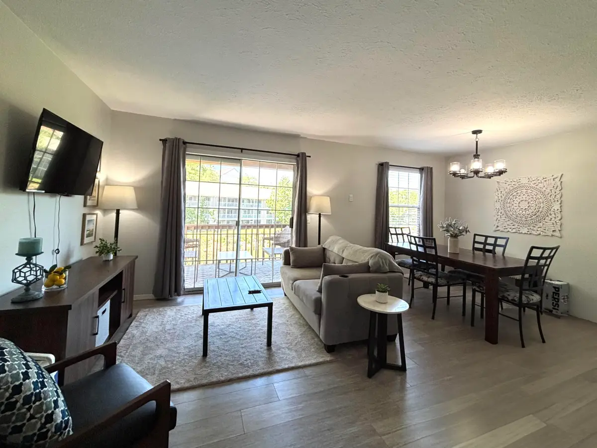 40 Scenic Court Par 40 #Unit 5 And 5a, Branson, MO 65616 - #1