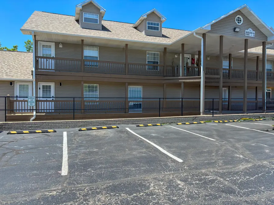 40 Scenic Court Par 40 #Unit 5 And 5a, Branson, MO 65616 - #3