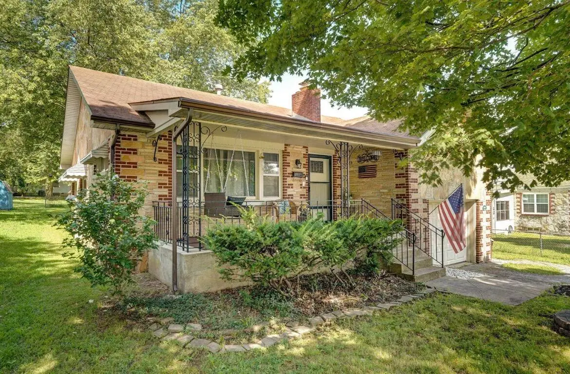 613 S Wildan Avenue, Springfield, MO 65802 - #1