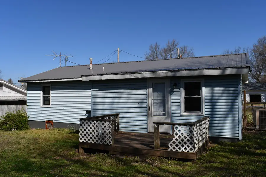 702 W Ramsey Street, Buffalo, MO 65622 - #2