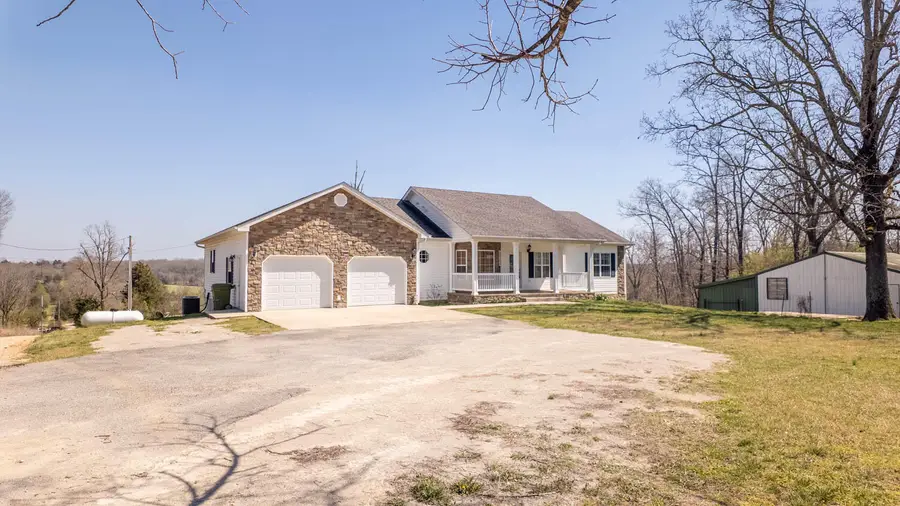 24 County Road 298, Thayer, MO 65791 - #3