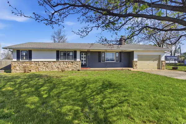 1321 W Dallas Street, Buffalo, MO 65622