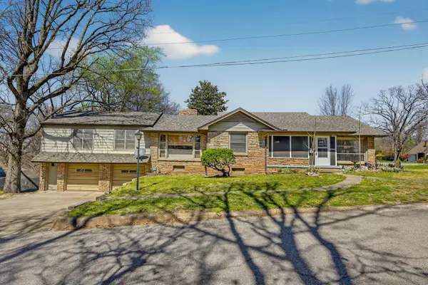 600 Walnut Drive, Neosho, MO 64850