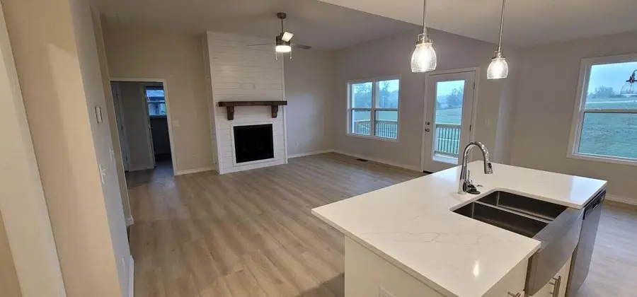 679 W Castor Loop, Nixa, MO 65714 - #3