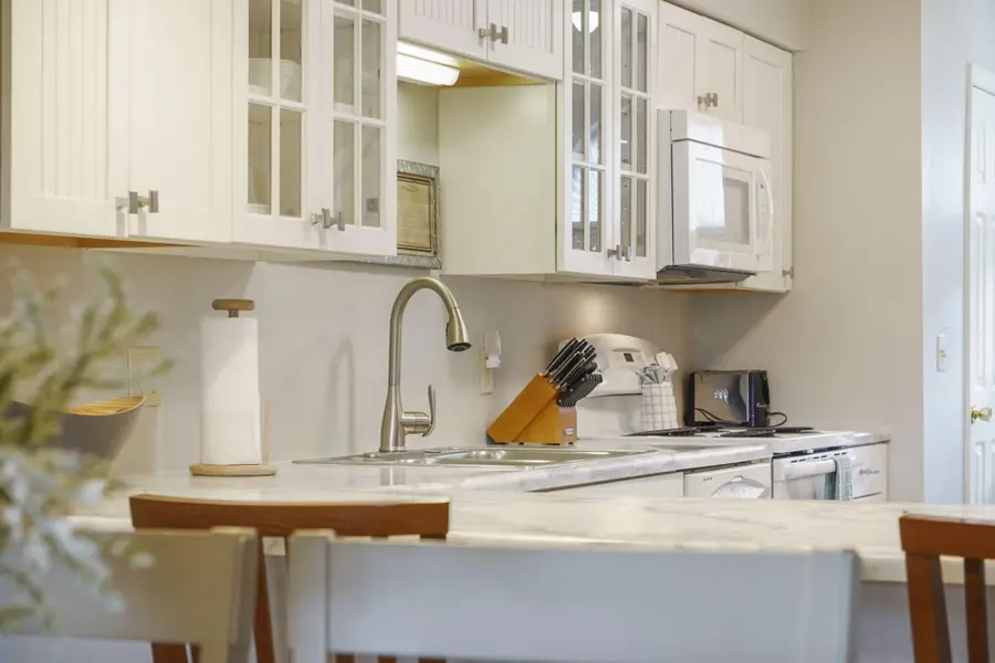 350 S Wildwood Drive S #E6, Branson, MO 65616 - #3