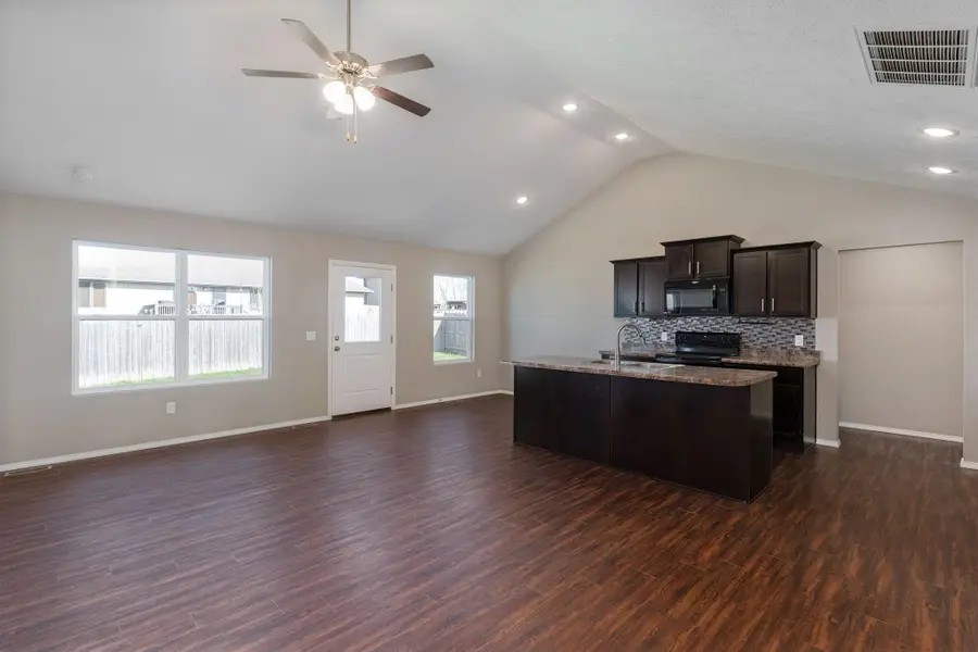 1450 S Olde Savannah Avenue, Republic, MO 65738 - #2