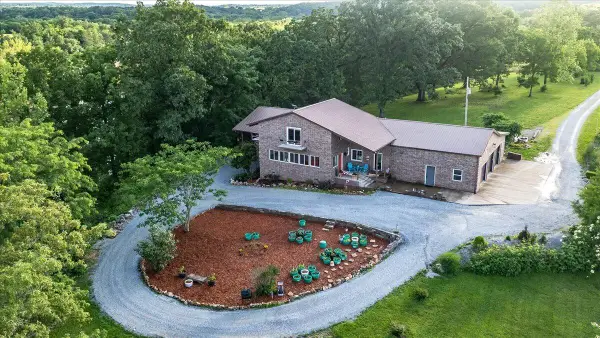 7644 Highway 17, Houston, MO 65483