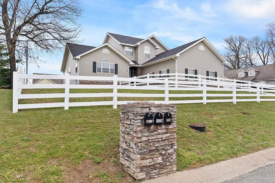 1331 Fox Ridge Lane, Neosho, MO 64850 - #3