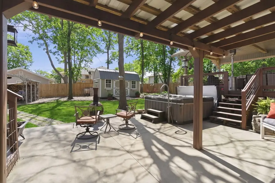 1022 Daniels Street, Aurora, MO 65605 - #2