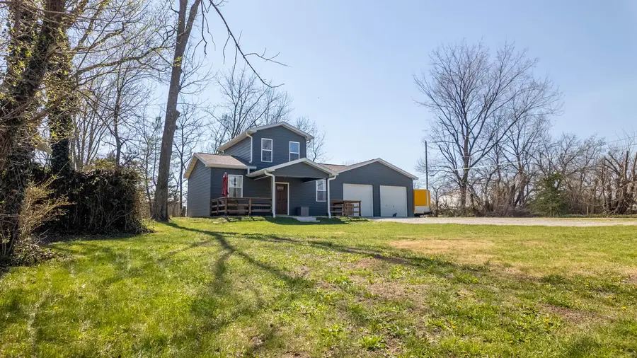 402 E 6th Street, Willow Springs, MO 65793 - #3