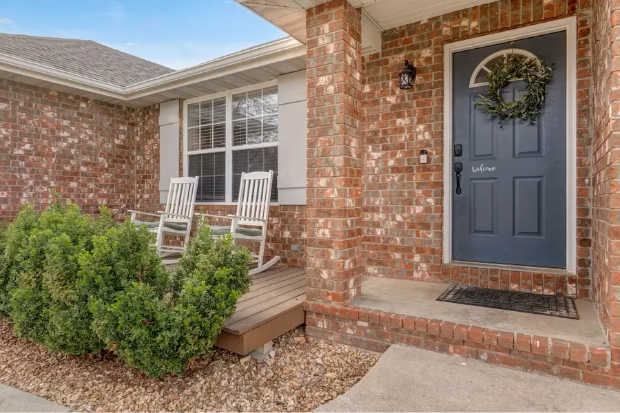 704 E Placer Mill Road, Nixa, MO 65714 - #3