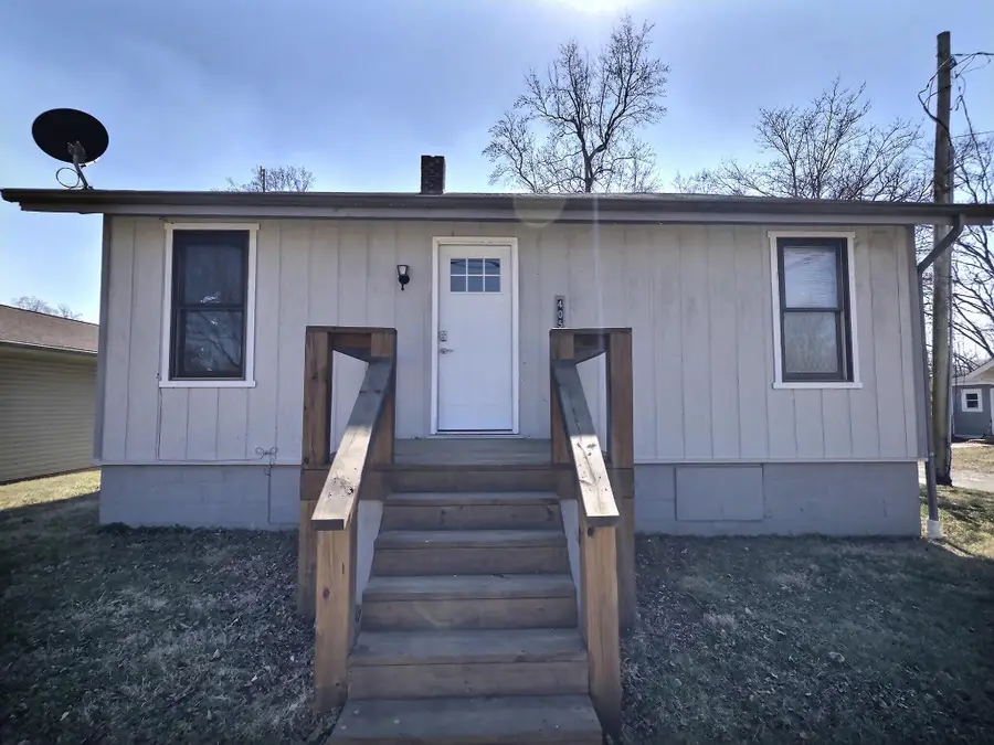 405 Oliver Street, Van Buren, MO 63965 - #2