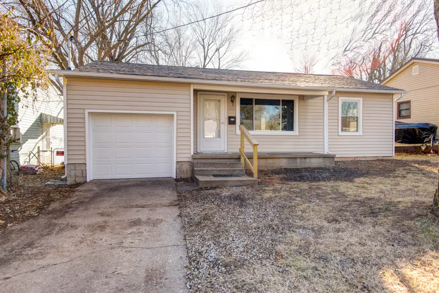 1940 S Franklin Avenue, Springfield, MO 65807 - #2