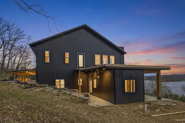 361 Sunrise Bluff, Lampe, MO 65681