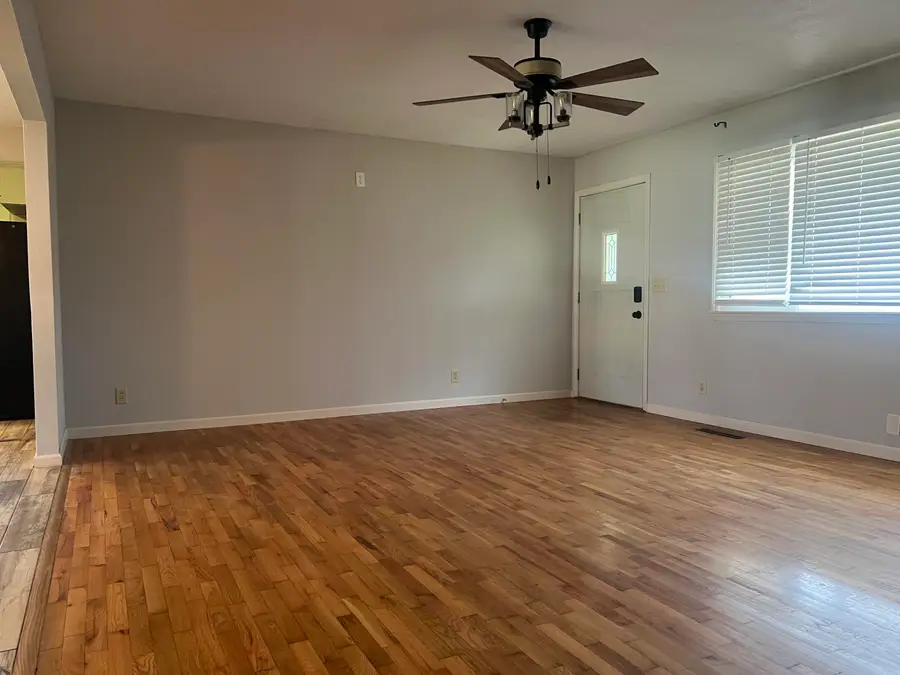 2330 S Delaware Avenue, Springfield, MO 65804 - #3