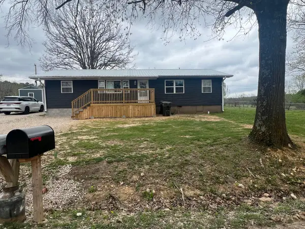 9077 Charles Drive, Birch Tree, MO 65438