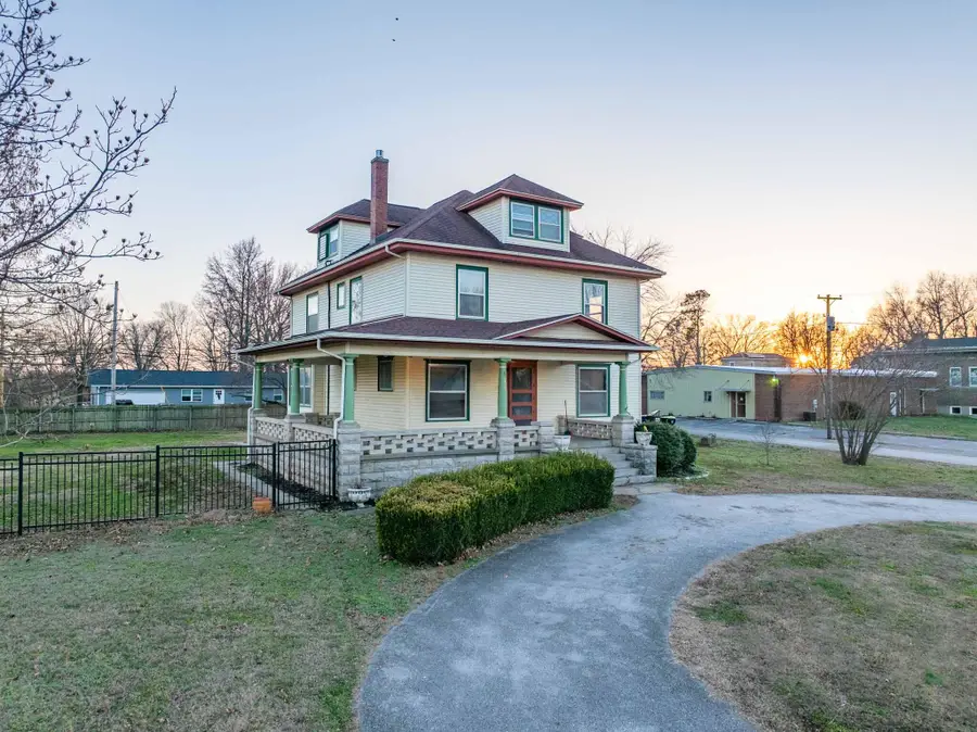 501 E Walker Street, Ash Grove, MO 65604 - #2