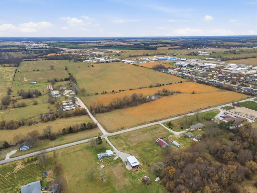 002 E Mount Gilead Road, Bolivar, MO 65613 - #2